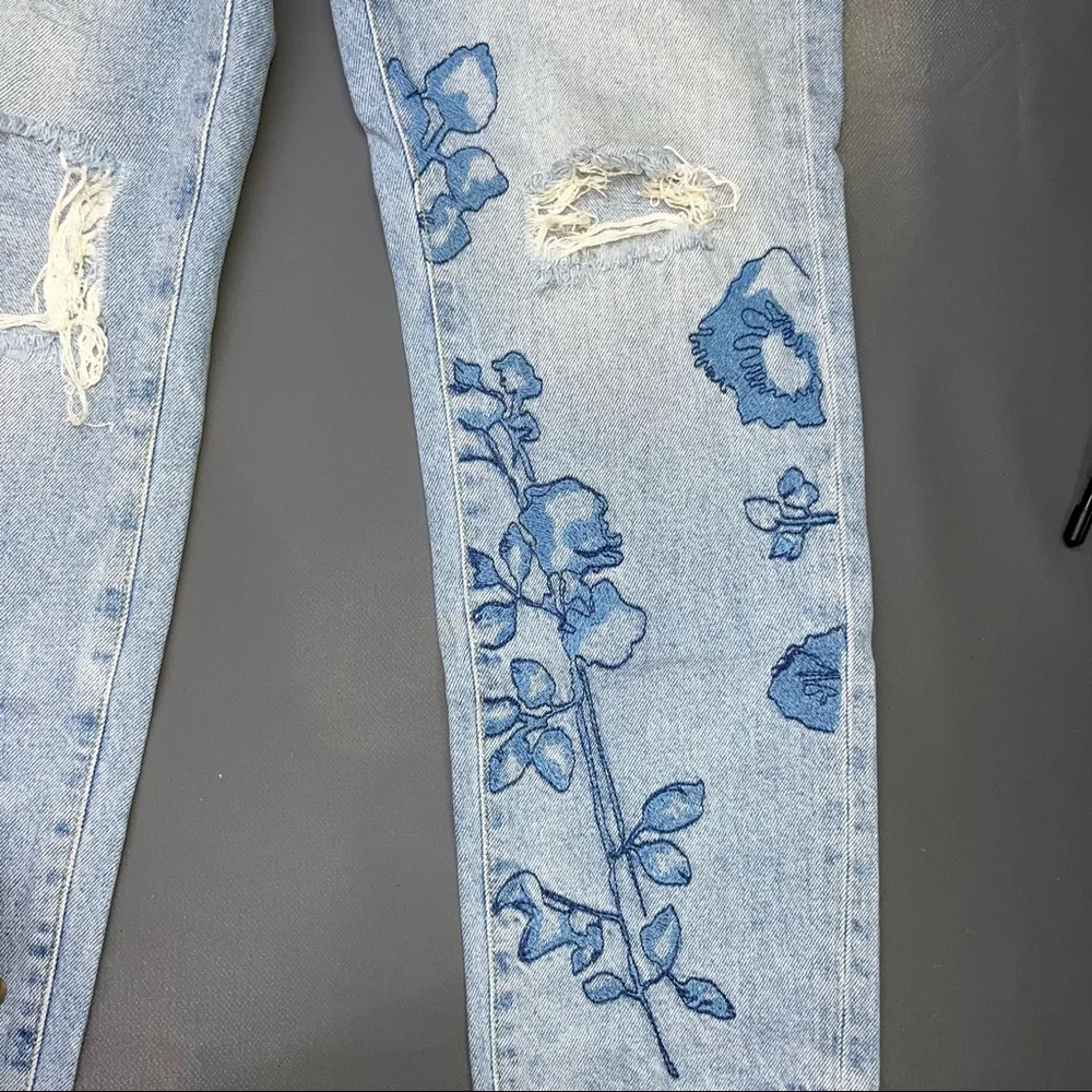 H&M mom fit jeans FIXED FIXED PRICE - Picture 6 of 7